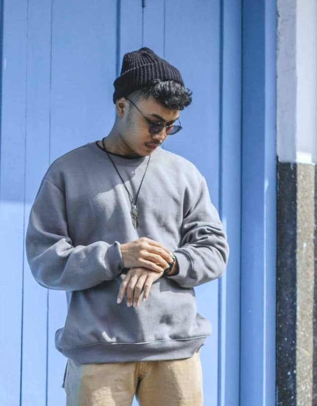 Hoodless Sweatshirts